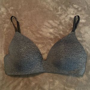 Victoria’s Secret lightly lined wireless bra
